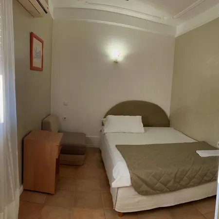 Lovely Garden Compact Near Center Ideal For Weekend * Novi Sad