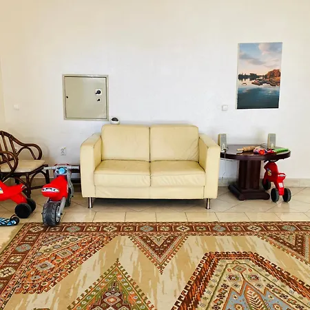 Apartament Lovely Garden Small